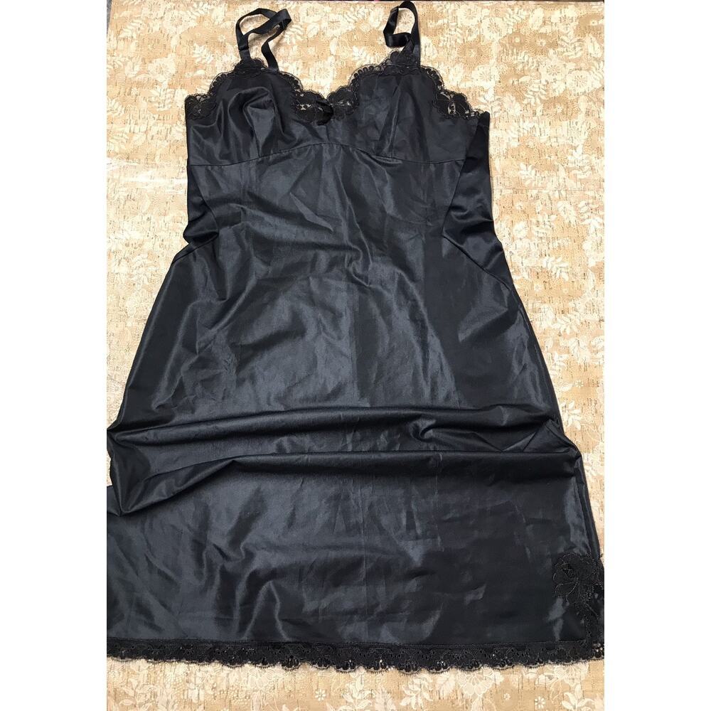 Vintage 1970s Sears Non Cling Full Slip Dress Size 34 Black Satin Lace Babydoll